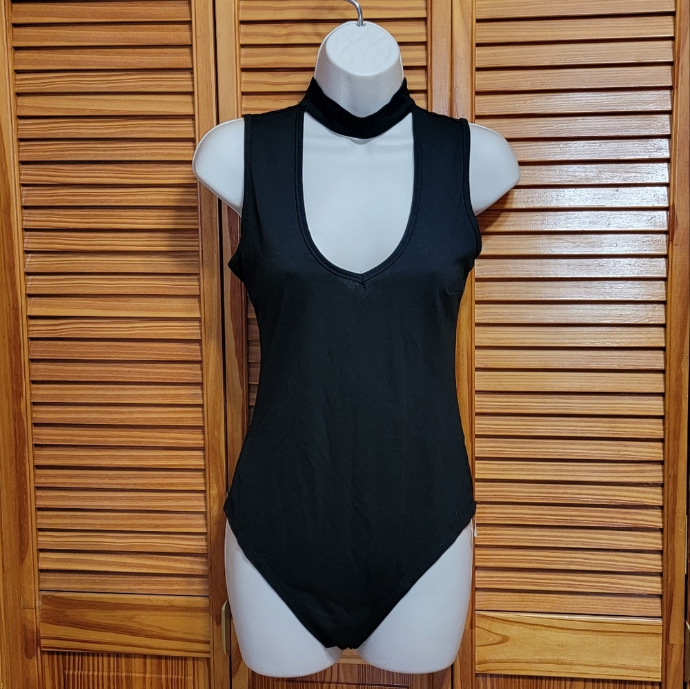 Black Bodysuit With Front Cut Out